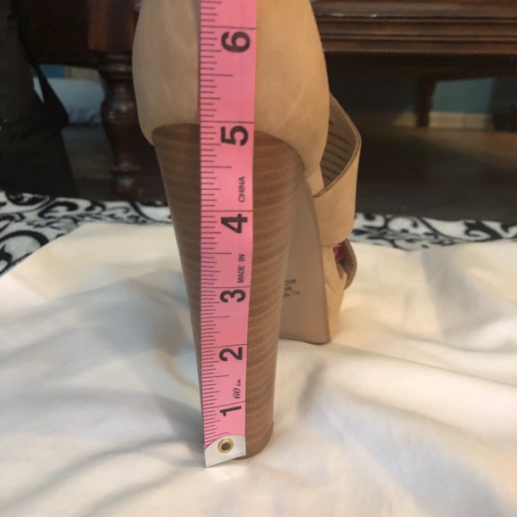 NWOT beige platform shoes - Picture 5 of 8